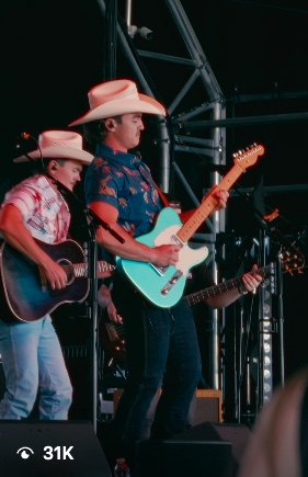 Fan Video · Luke Combs